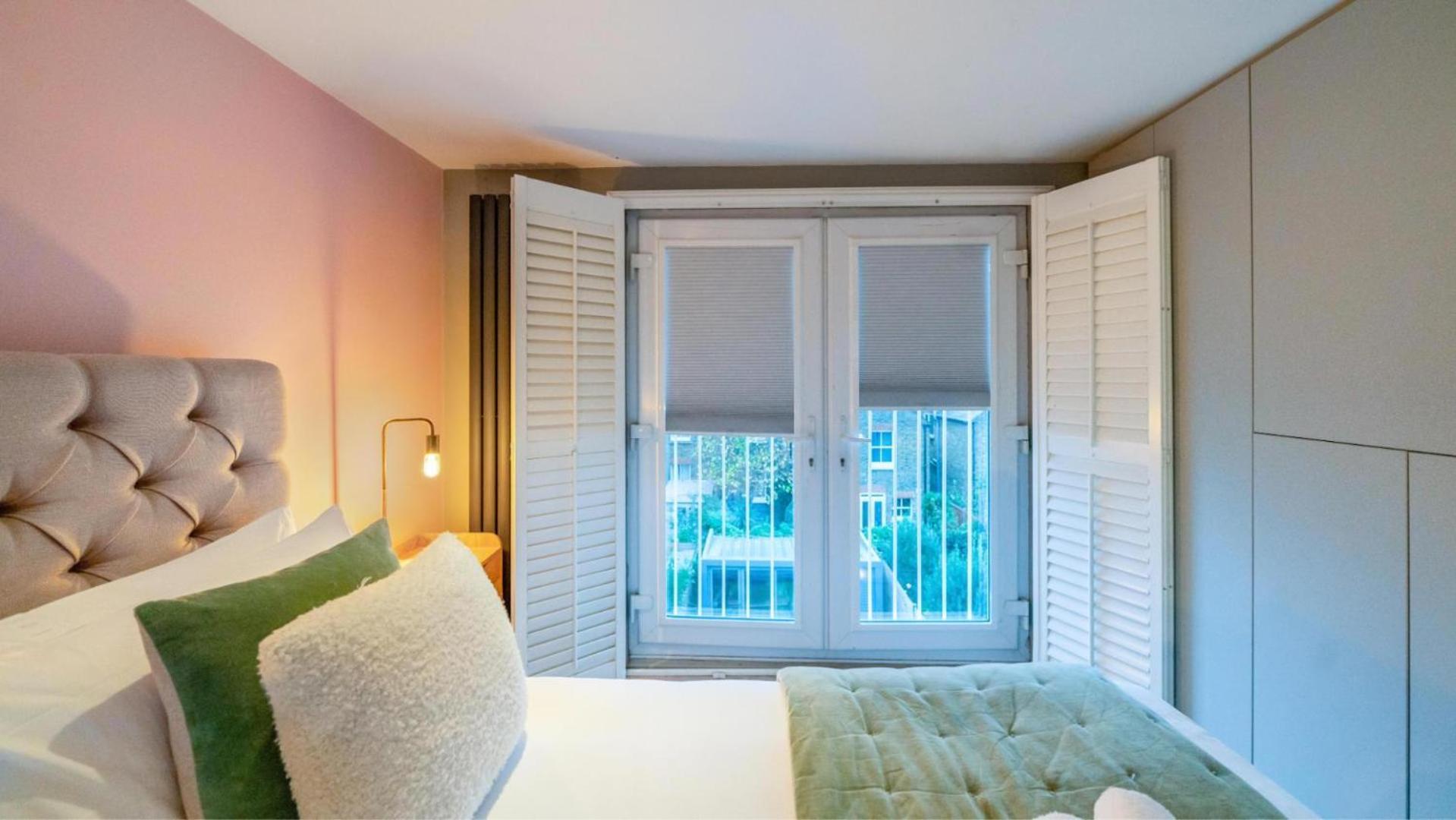 Сasa de vacaciones Spacious 4br Retreat With Private Garden Zone 3