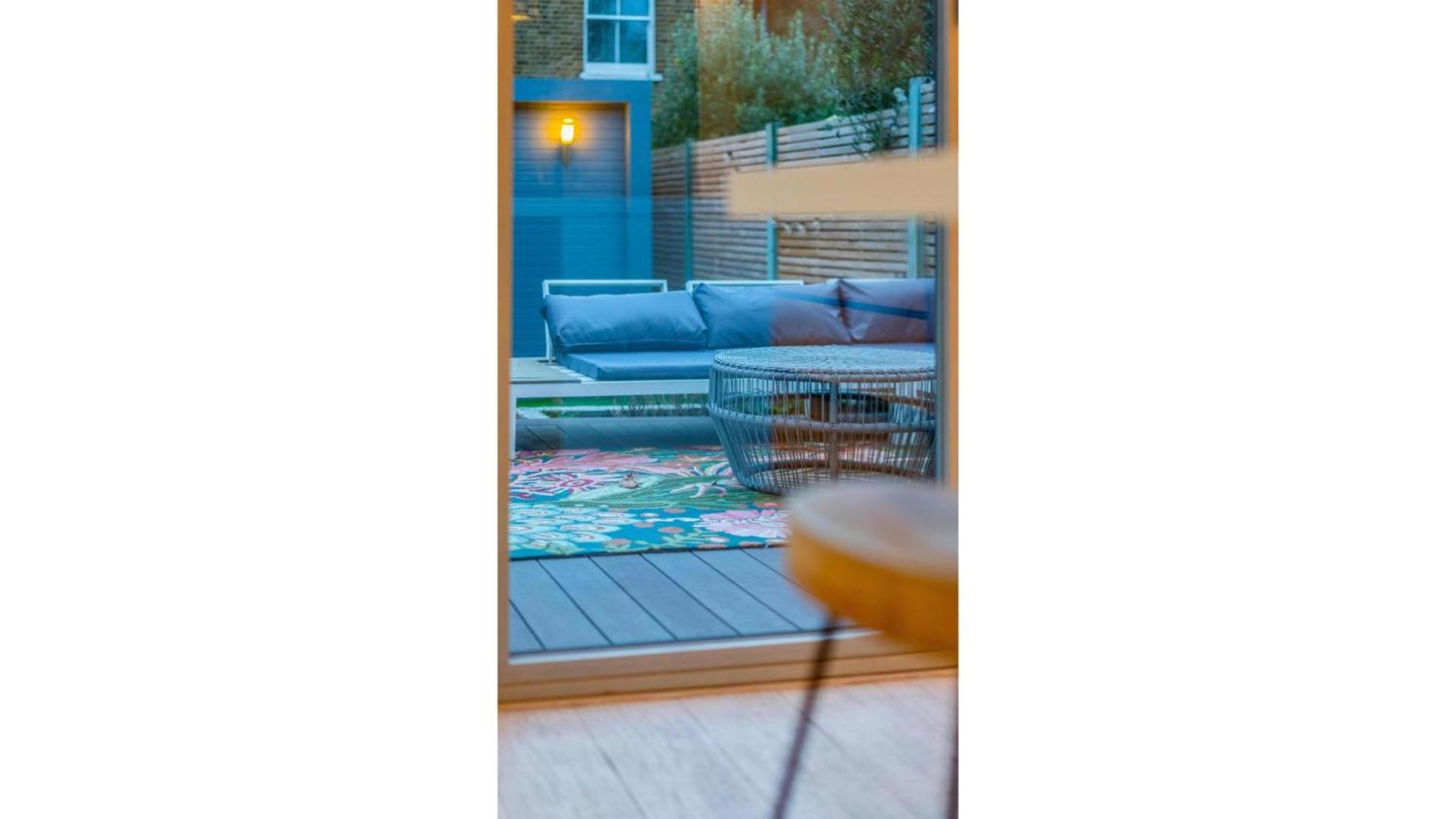 Spacious 4br Retreat With Private Garden Zone 3 * Londres