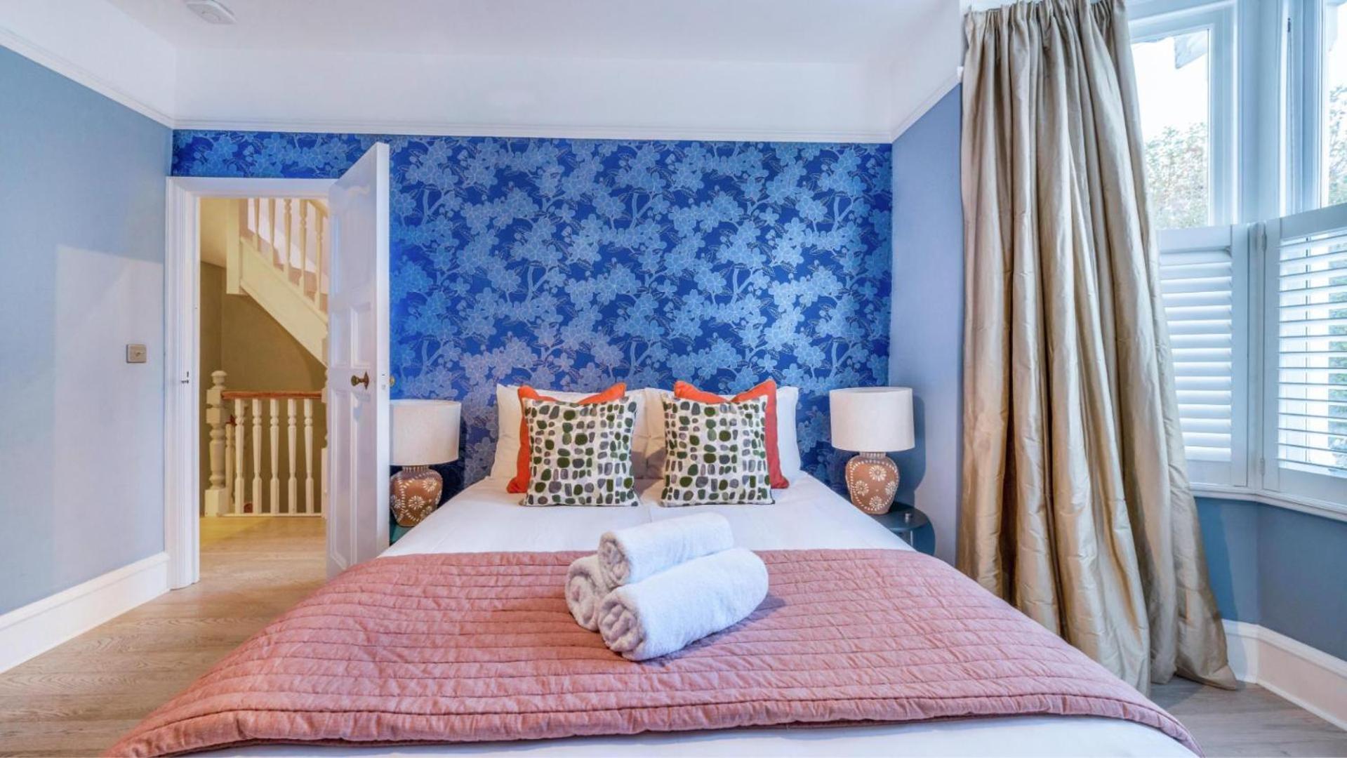 Сasa de vacaciones Spacious 4br Retreat With Private Garden Zone 3