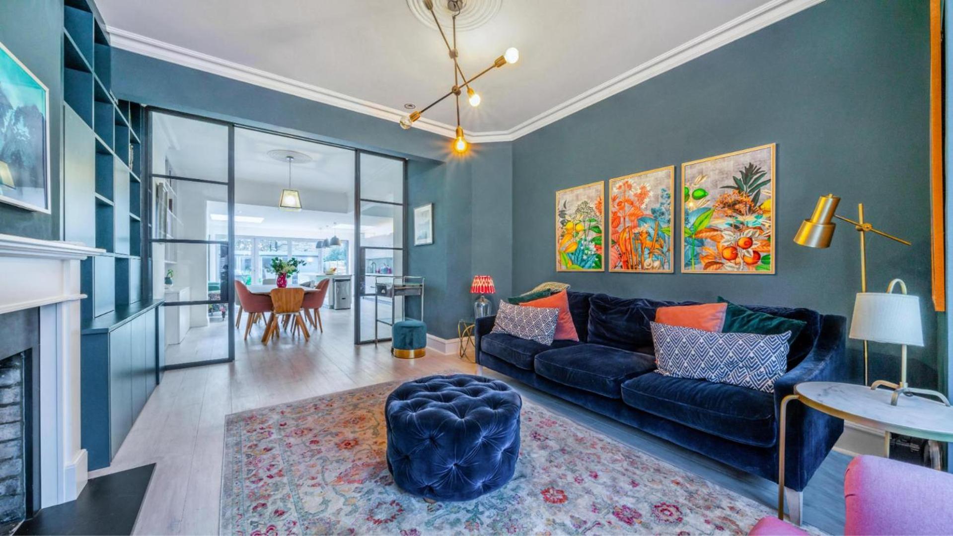 Spacious 4br Retreat With Private Garden Zone 3 Londres